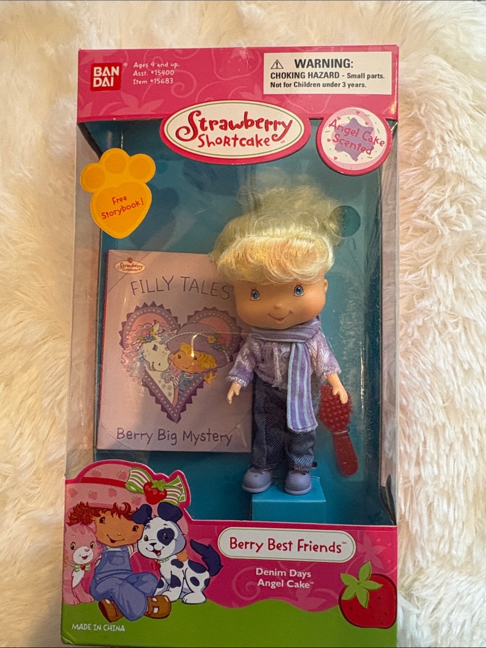 Strawberry shirtcake. Bandai. Angel cake denium days. New in box.